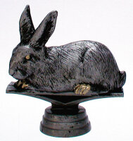 Kleintierfigur Kaninchen mit Sockel, 11 cm hoch, resin